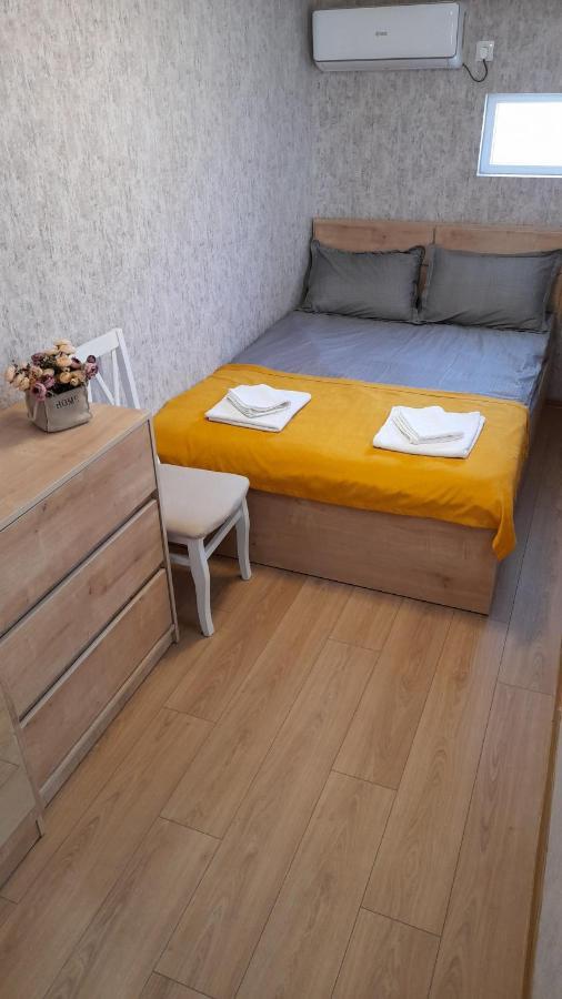 Yellow Apartment Tiflis Exterior foto